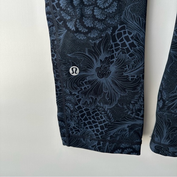 Lululemon Speed Up Crop 21” - Picture 7 of 9